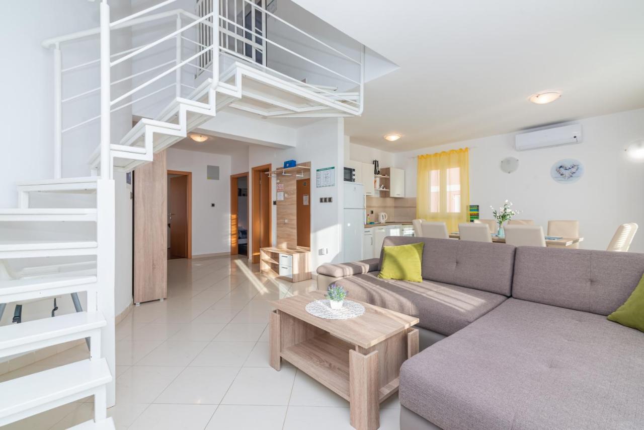 Apartment Mimoza 5, Baska, Krk 外观 照片