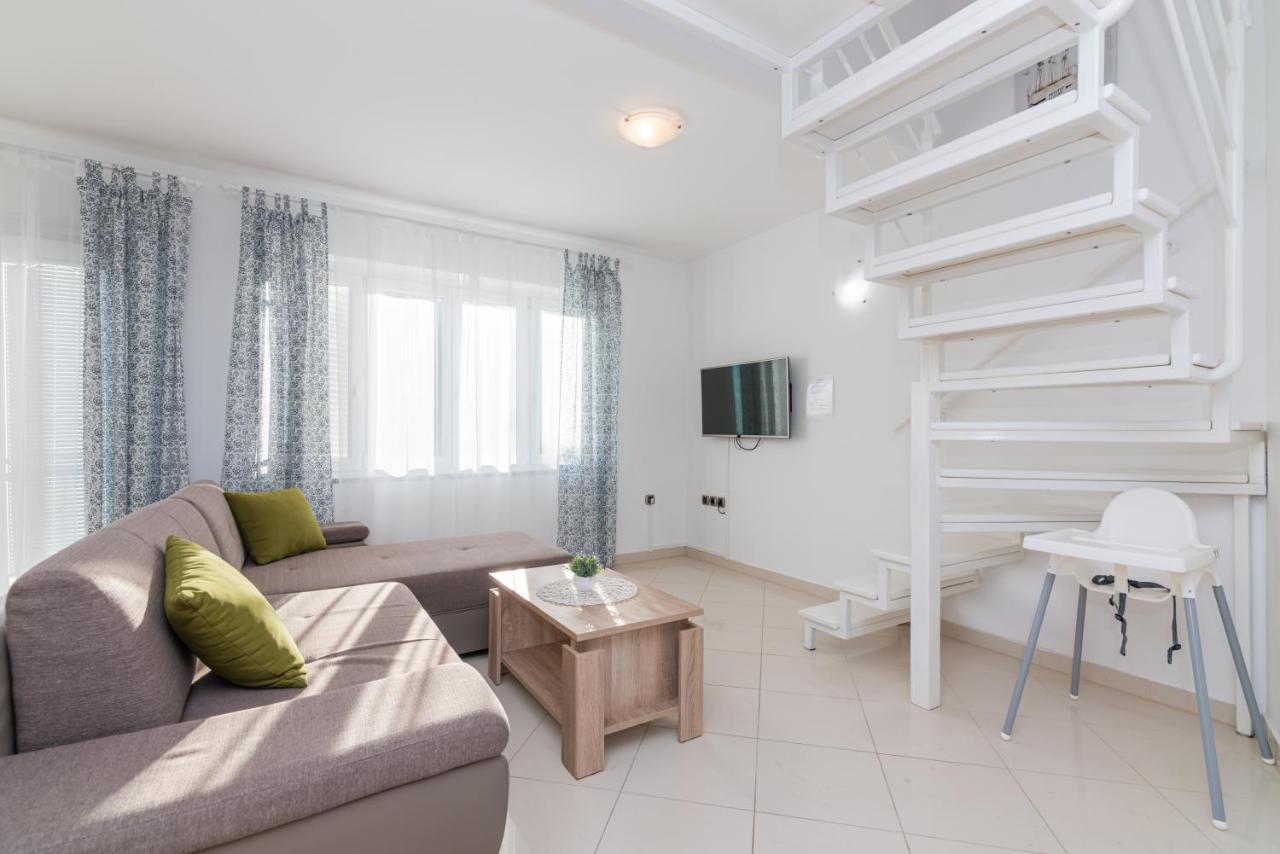 Apartment Mimoza 5, Baska, Krk 外观 照片