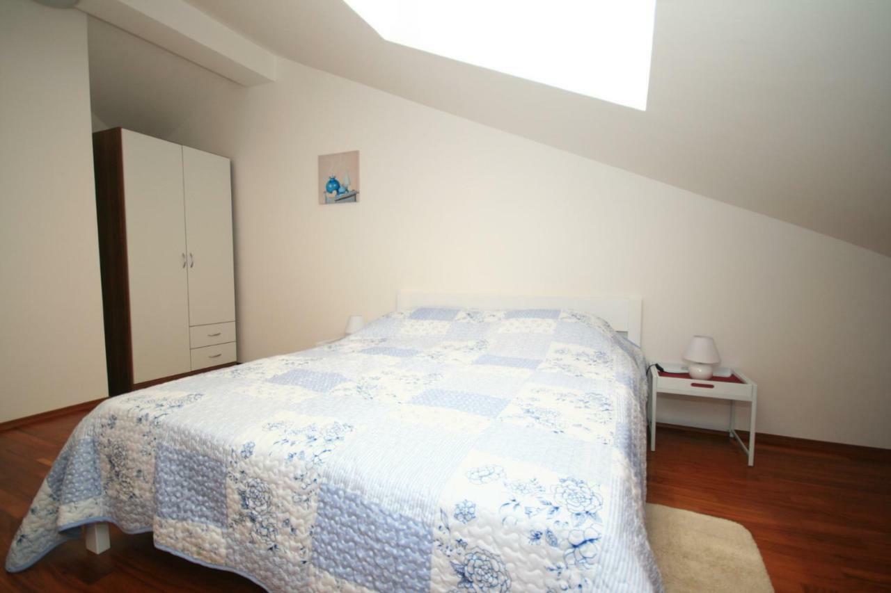 Apartment Mimoza 5, Baska, Krk 外观 照片