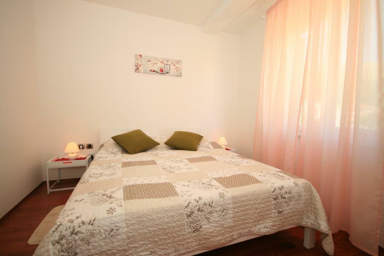 Apartment Mimoza 5, Baska, Krk 外观 照片